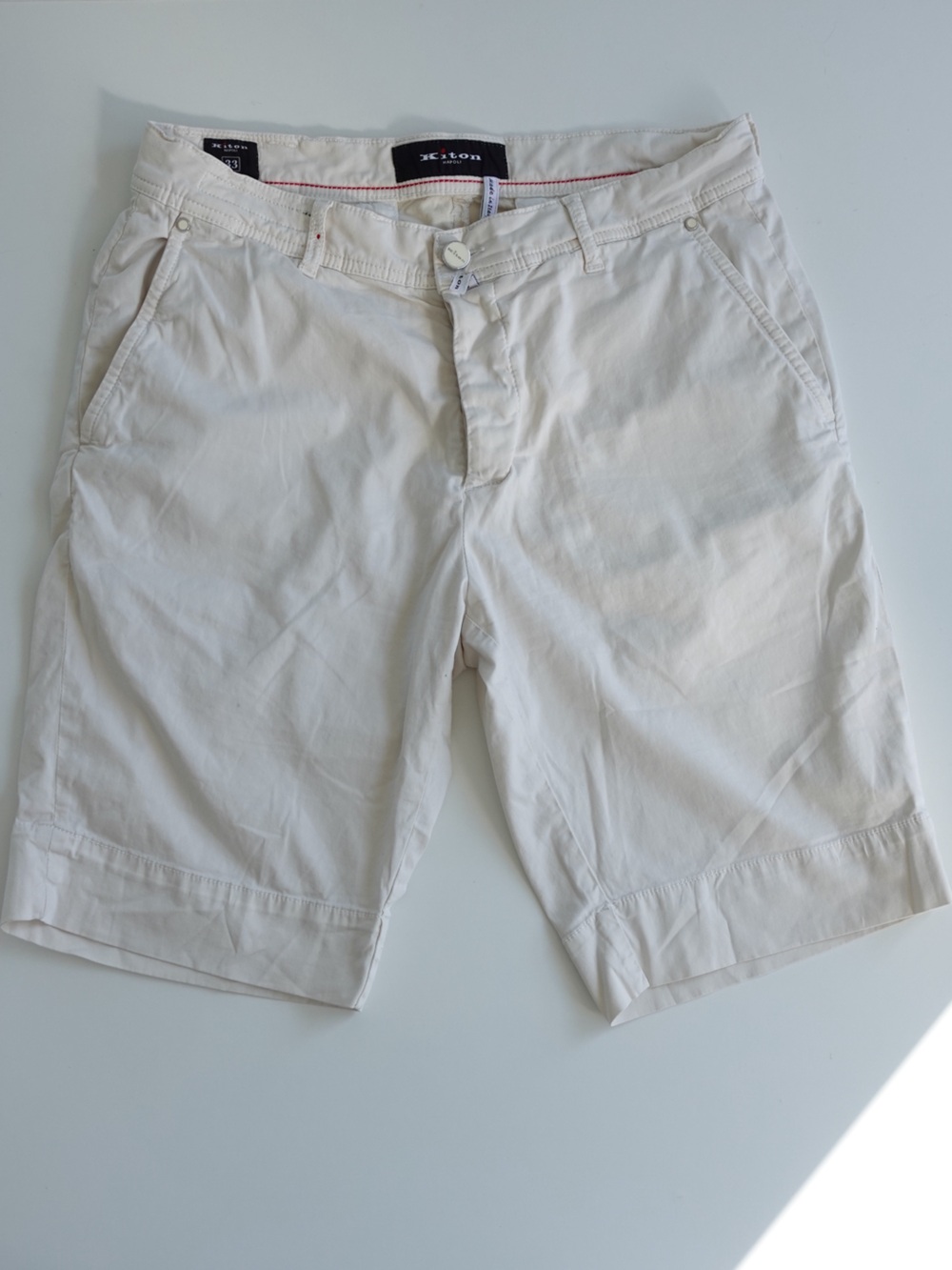 Kiton Men's Luxury Chino Shorts Off-White Beige Flat Front Tailored | Size 33